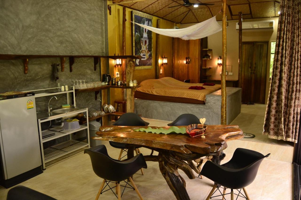 Eco-Logic, Resort For Charity Phato Dış mekan fotoğraf