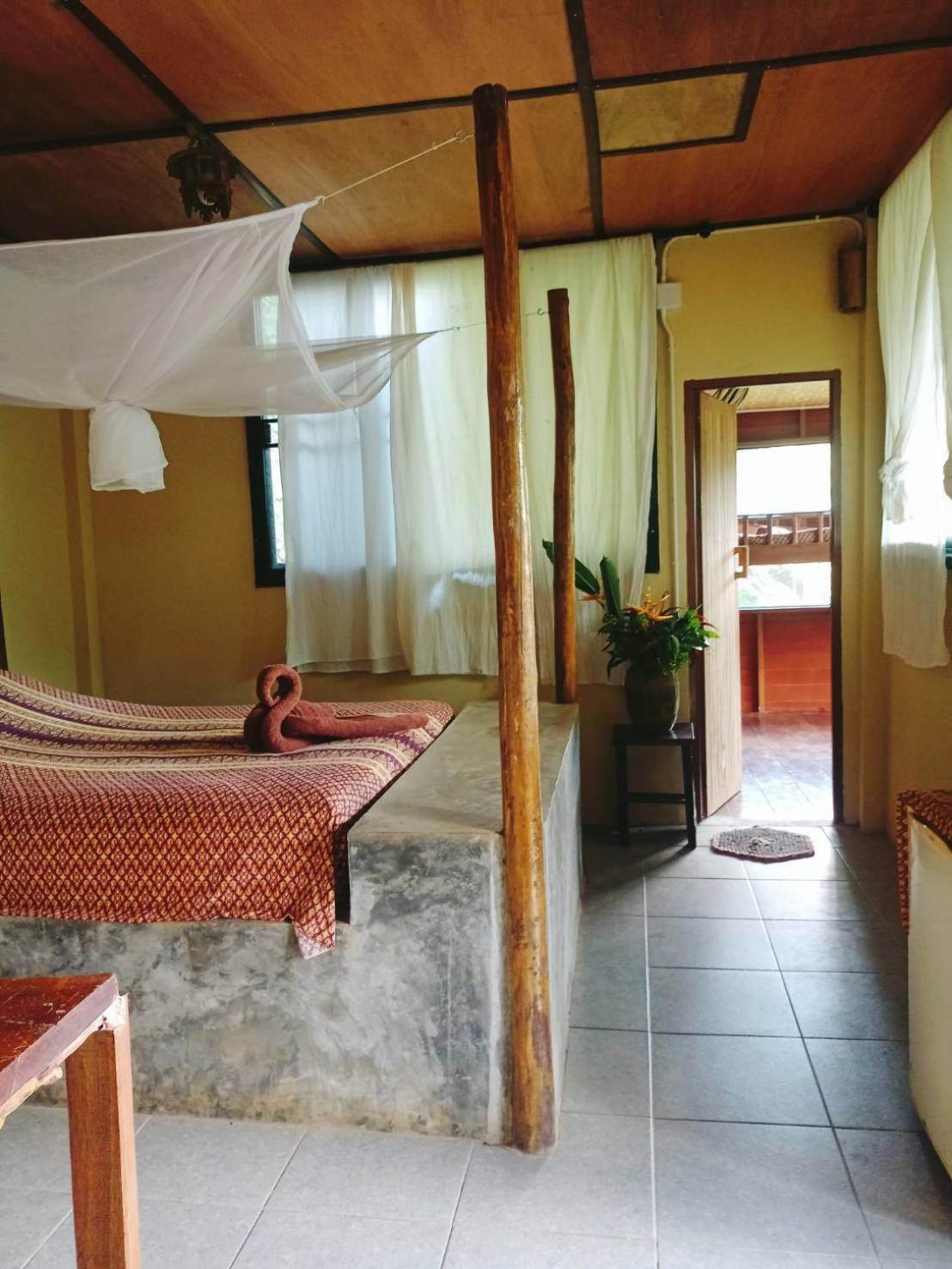 Eco-Logic, Resort For Charity Phato Dış mekan fotoğraf